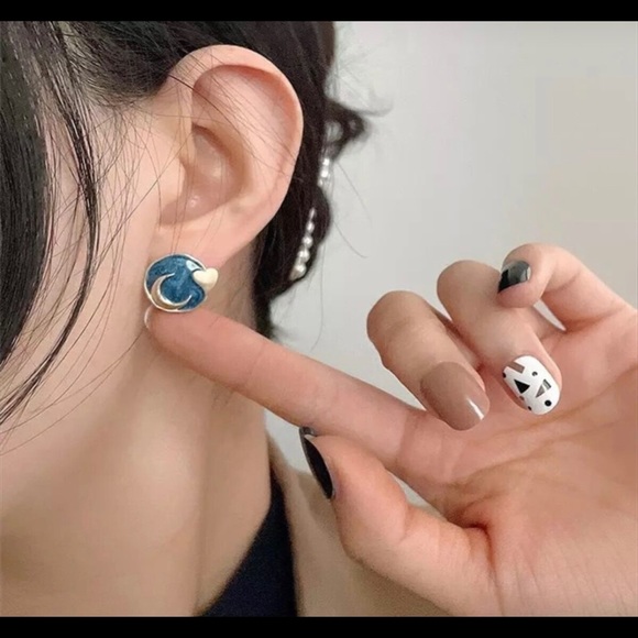 stainless-steel  Earrings for Woman - Picture 4 of 5